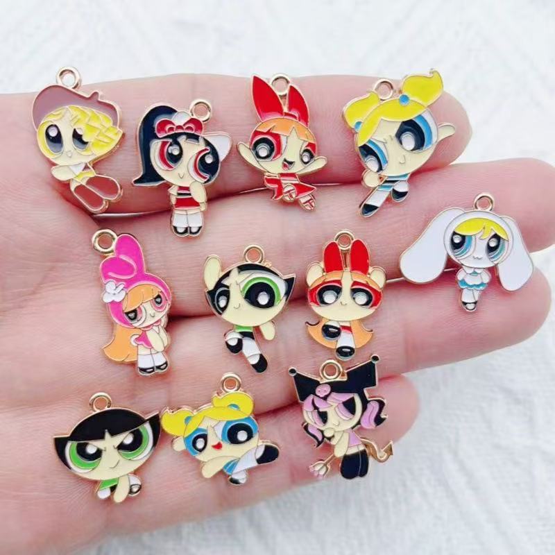 Event Party - 10 pendentifs en alliage motif fille