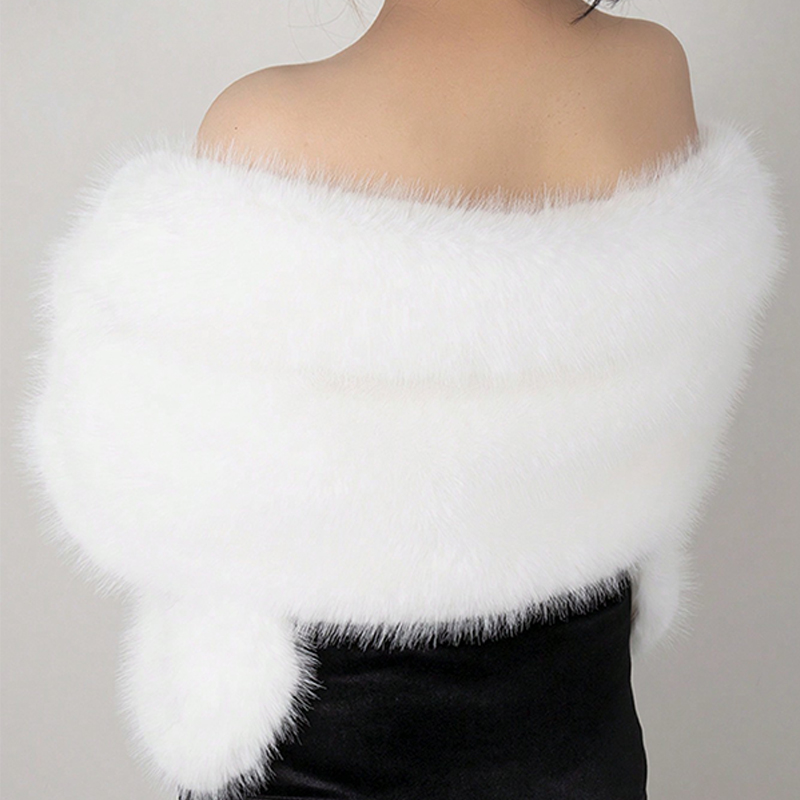 Un châle pour femme en fausse  - Event Suppliers avis et prix